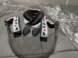 Visera tintada y forro para casco Crivit