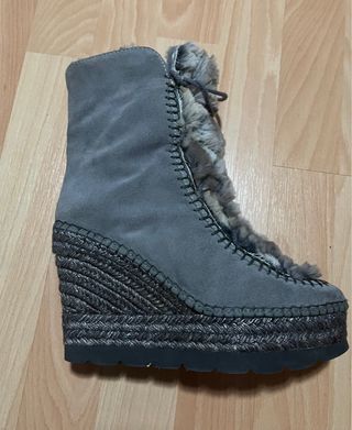 Botas de cuña, forradas con pelo de vidorreta