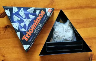 Juego de mesa Trióminos Deluxe