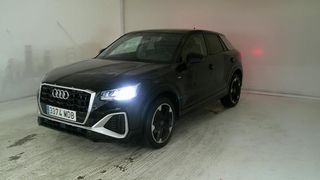 AUDI Q2 S line 30 TDI