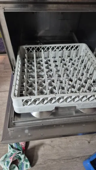 Lavastoviglie industriale Franke