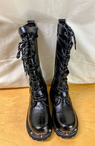 Botas Góticas Talla 41 Hebillas y Cordones