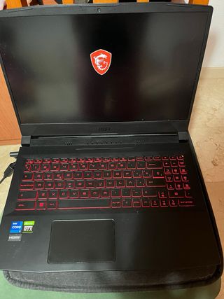 Portátil gaming MSI Katana GF66 12UE-091XES