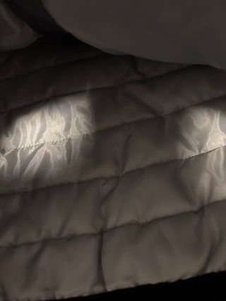 Chaqueta gris Bershka con capucha