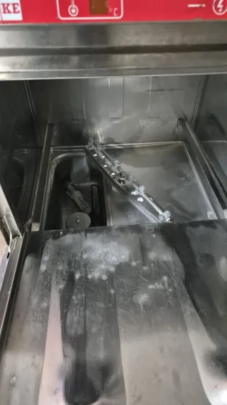 Lavastoviglie industriale