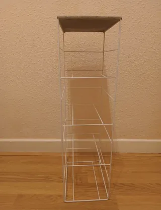 Estantería de metal y tela beige