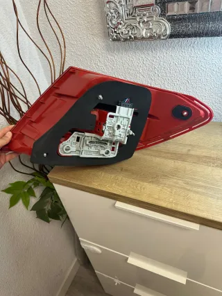 Piloto trasero Mercedes-Benz W204