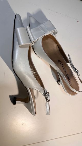 Zapatos de fiesta Pedro Miralles plateados