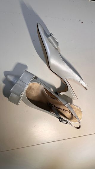 Zapatos de fiesta Pedro Miralles plateados