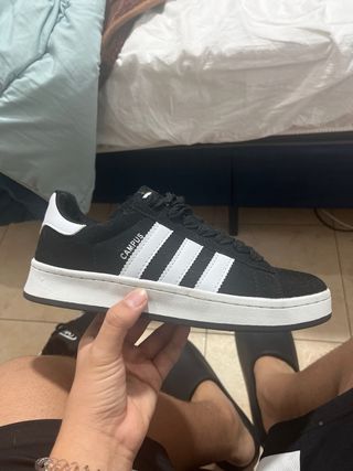 Adidas Campus Negras y Blancas