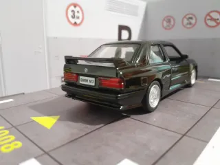 BMW E30 M3 escala 1/36