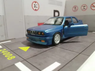 BMW E30 M3 escala 1/36