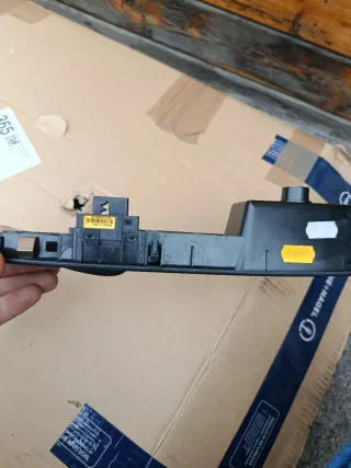 Pulsantiera Lancia Ypsilon Anteriore Sinistra