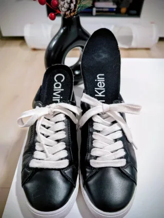 Zapatillas Calvin Klein Negras y Blancas