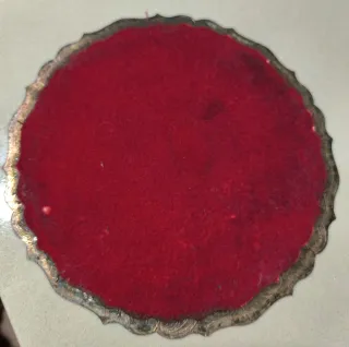 Bandeja antigua de plata con relieve