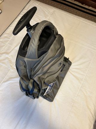 Mochila Ecoalf tipo maleta gris