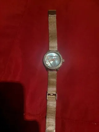 Reloj Guess Mujer Dorado