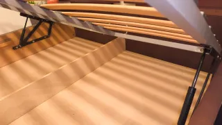 Somier abatible, cabecero y 2 mesillas de noche