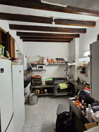 se traspasa local de bar cafetería y comercio