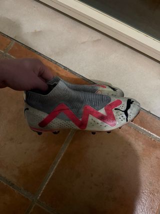 Zapatillas Fútbol dos pares diferentes