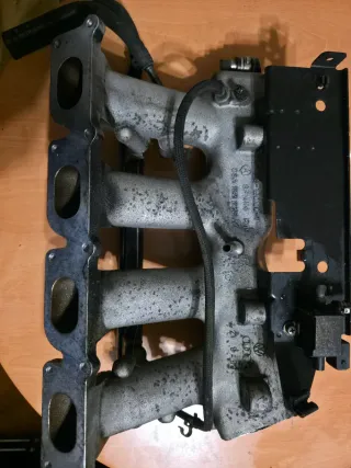 Colector Admisión Rampa Inyección Audi TT 8N