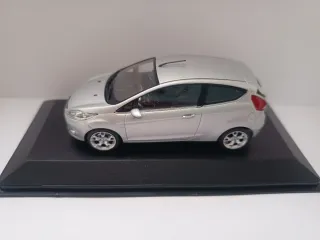 Maqueta Ford Fiesta escala 1/43 Minichamps