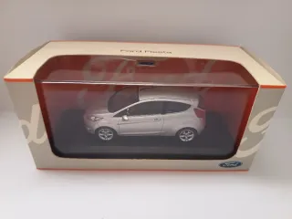 Maqueta Ford Fiesta escala 1/43 Minichamps