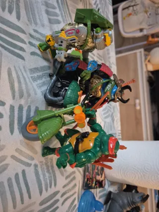 Figuras Tortugas Ninja con Moto