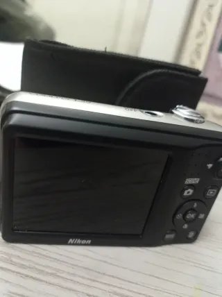 Fotocamera Nikon COOLPIX 16.1 MP 5x Zoom