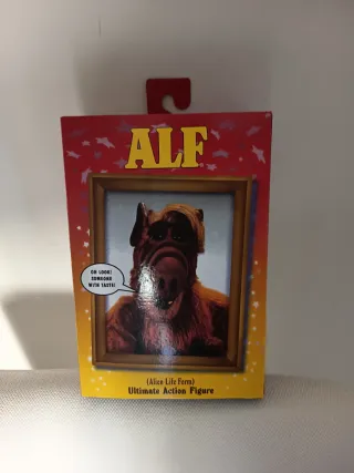 NECA ALF Ultimate Action Figure mai aperta