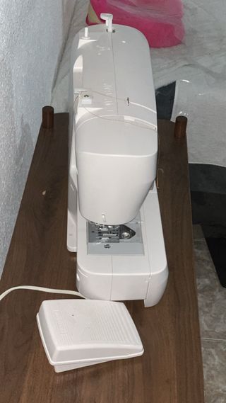 Máquina de coser Cecotec