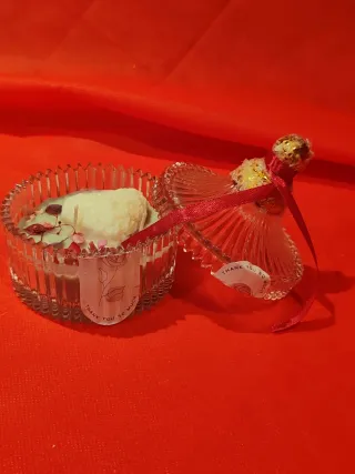 Velas artesanales corazón con flores secas