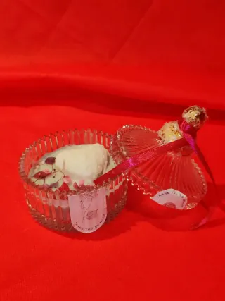 Velas artesanales corazón con flores secas