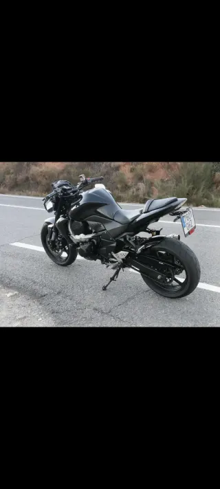 Kawasaki Z750 Negra