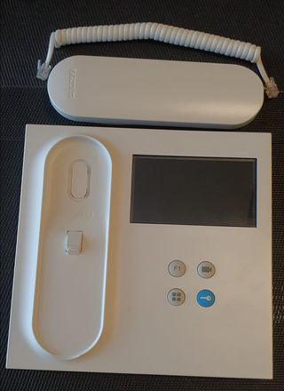 Videoportero Fermax VEO DUOX, pantalla a Color 4.3