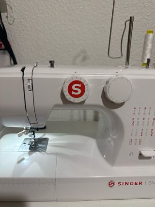 Máquina de coser Singer SM024