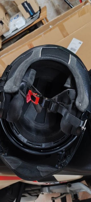 Casco Moto NZI Integral Verde. Sin Visera.