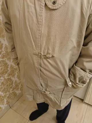 Giubbotto uomo vintage beige con moschettoni