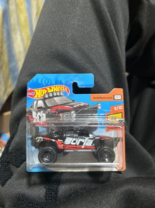 Hot Wheels Borla Camioneta Negra