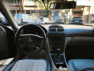 Mercedes-Benz Clase E 2004