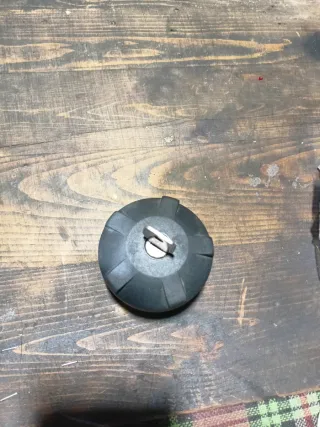 Tapón Gasolina Renault con Llave