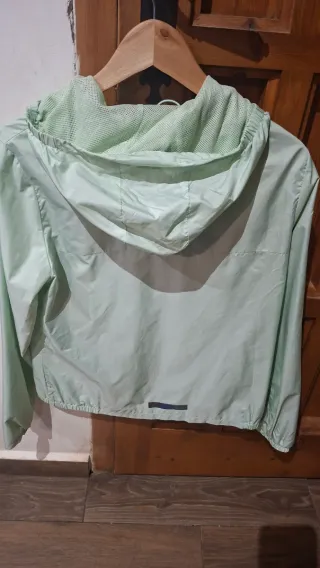 Cortavientos mujer verde