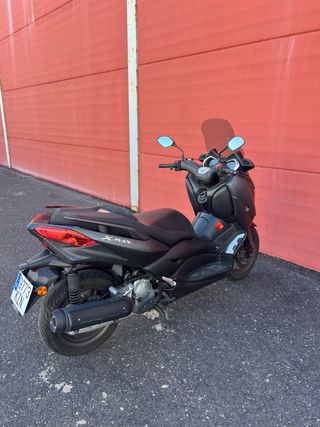 Yamaha X-MAX 125cc