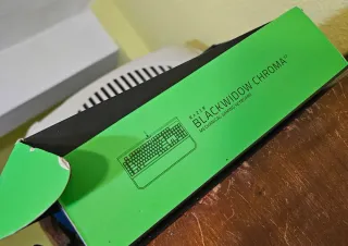 Teclado Mecánico Razer BlackWidow Chroma V2