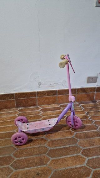 Monopattino 3 ruote bambina rosa