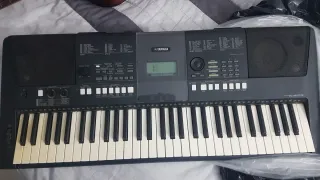 Teclado Yamaha E423