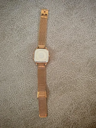 Reloj Tous Digital Dorado