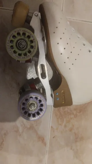 Patines de patinaje artístico