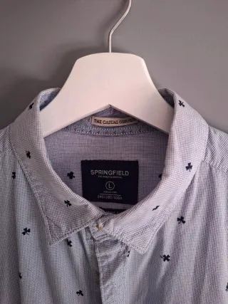 Camisa estampada tréboles