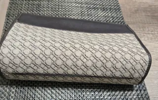 Bolso Carolina Herrera Beige y Marrón